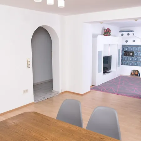Gemuetliche Familien-ferienwohnung Mit Balkon Nahe Playmobil Funpark